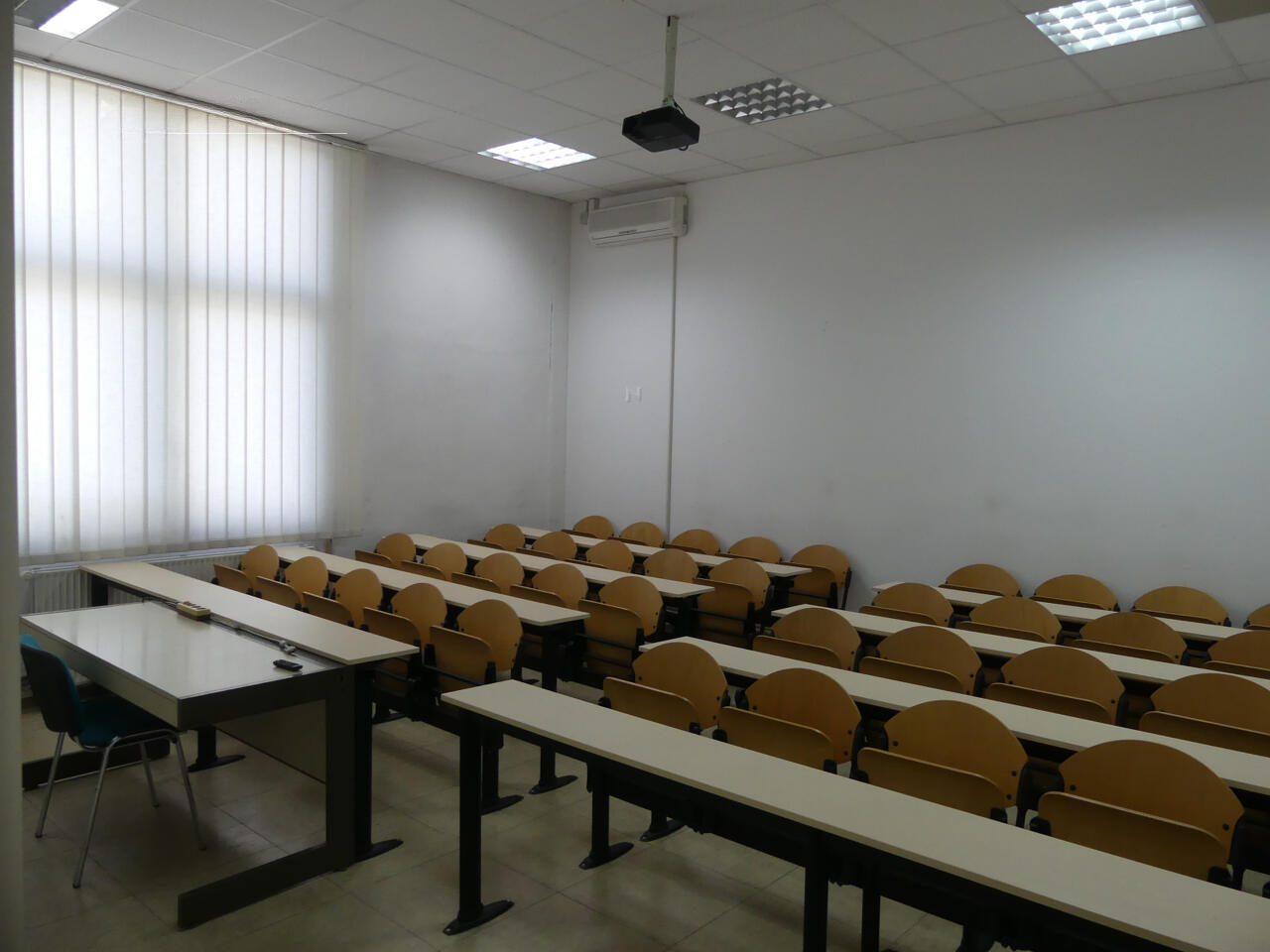 Офис в Любляне, Словения, 249 м² - фото 5