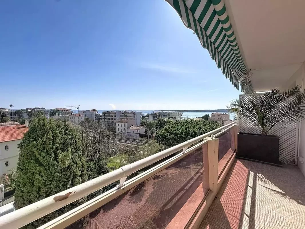 Квартира в Каннах, Франция, 45 м² - фото 1