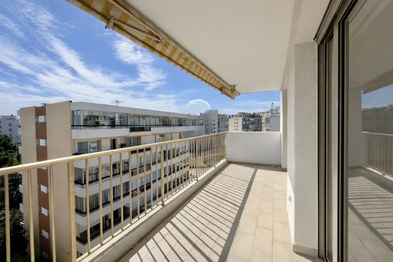 Квартира в Каннах, Франция, 57 м² - фото 1