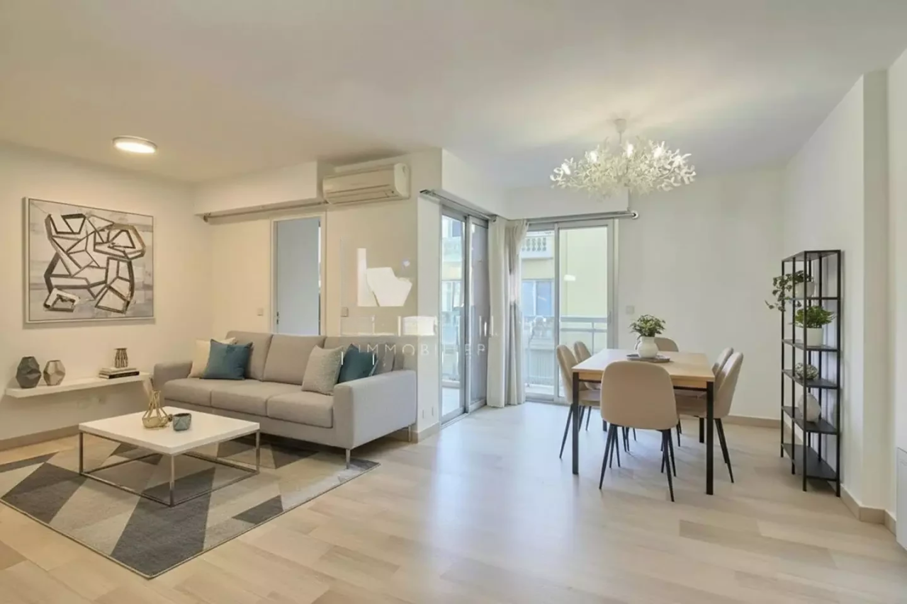 Квартира в Каннах, Франция, 131 м² - фото 1