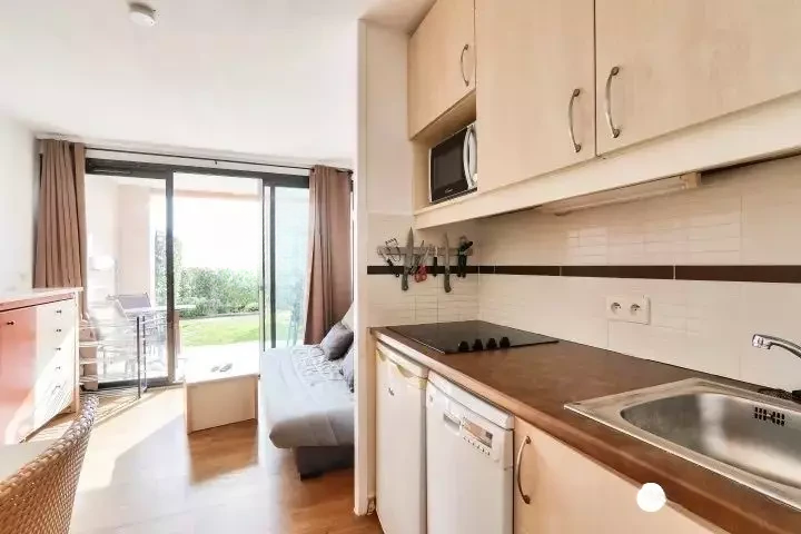 Квартира в Каннах, Франция, 27 м² - фото 1