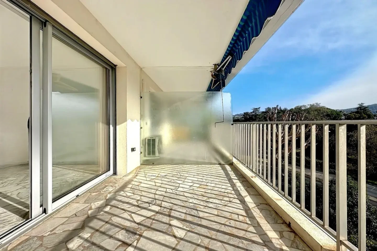 Квартира в Каннах, Франция, 77 м² - фото 2