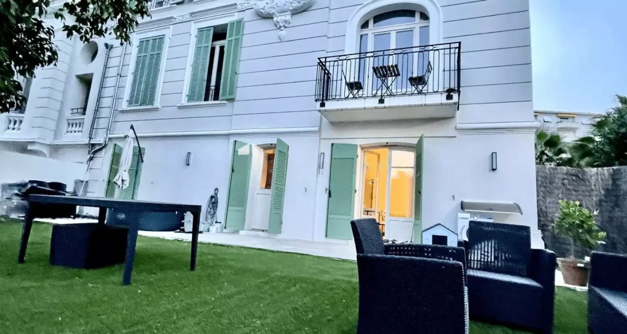 Квартира в Каннах, Франция, 46 м² - фото 2