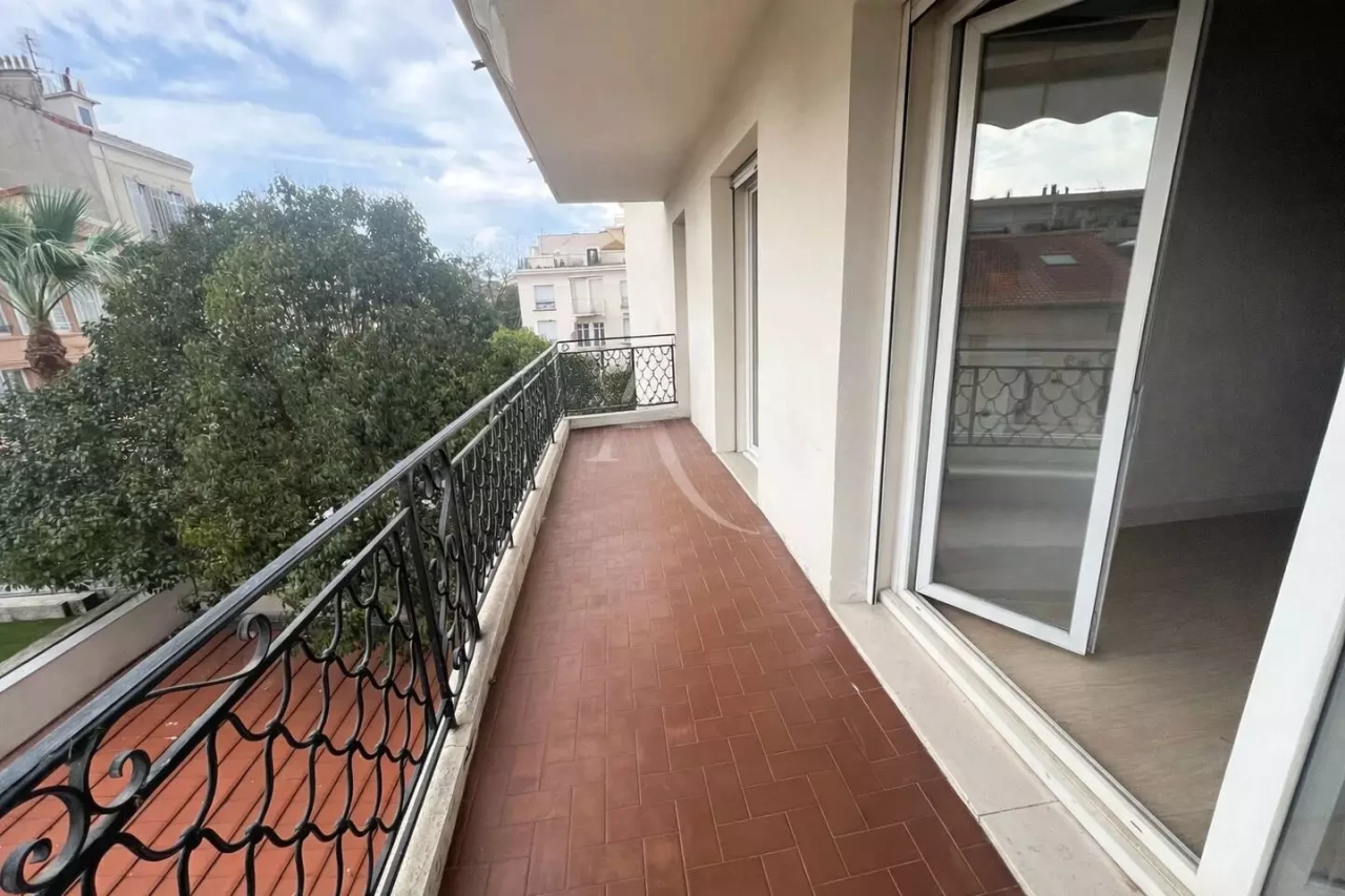 Квартира в Каннах, Франция, 49 м² - фото 2