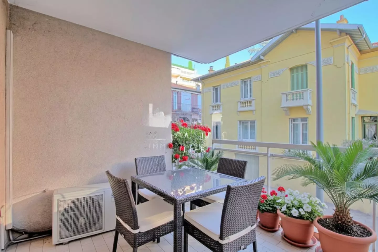 Квартира в Каннах, Франция, 131 м² - фото 2