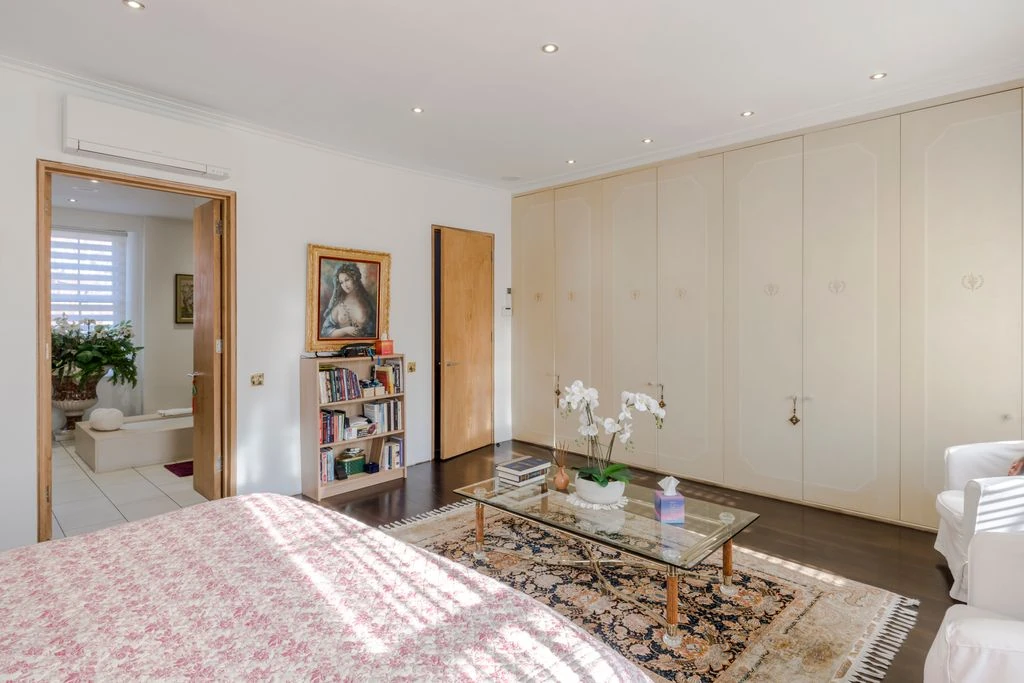 Квартира в Лондоне, Великобритания, 376 м² - фото 2
