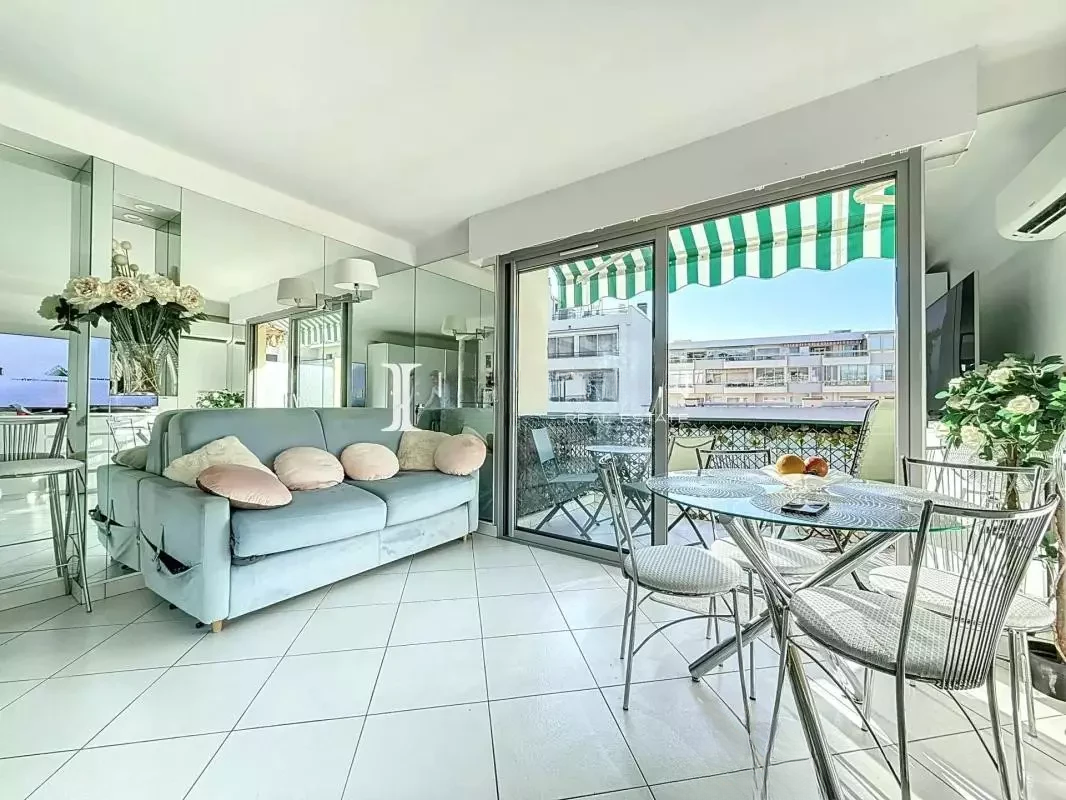 Квартира в Каннах, Франция, 22 м² - фото 2