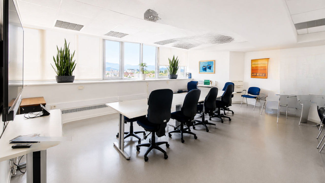 Офис в Любляне, Словения, 767 м² - фото 10