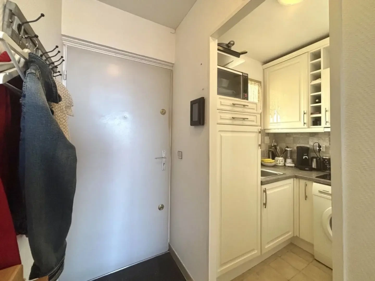 Квартира в Каннах, Франция, 30 м² - фото 12