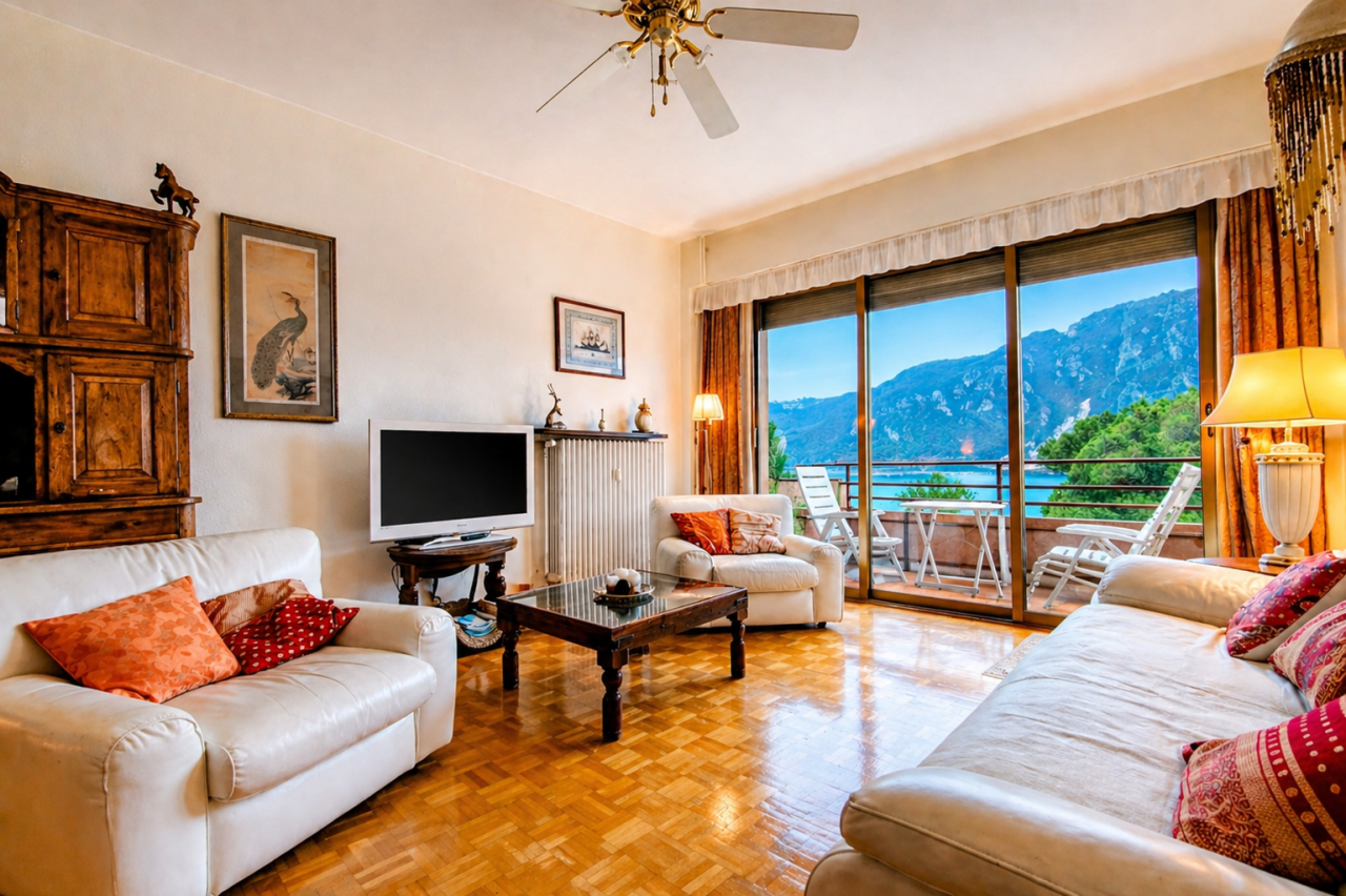 Квартира в Кампионе-д'Италия, Италия, 100 м² - фото 3