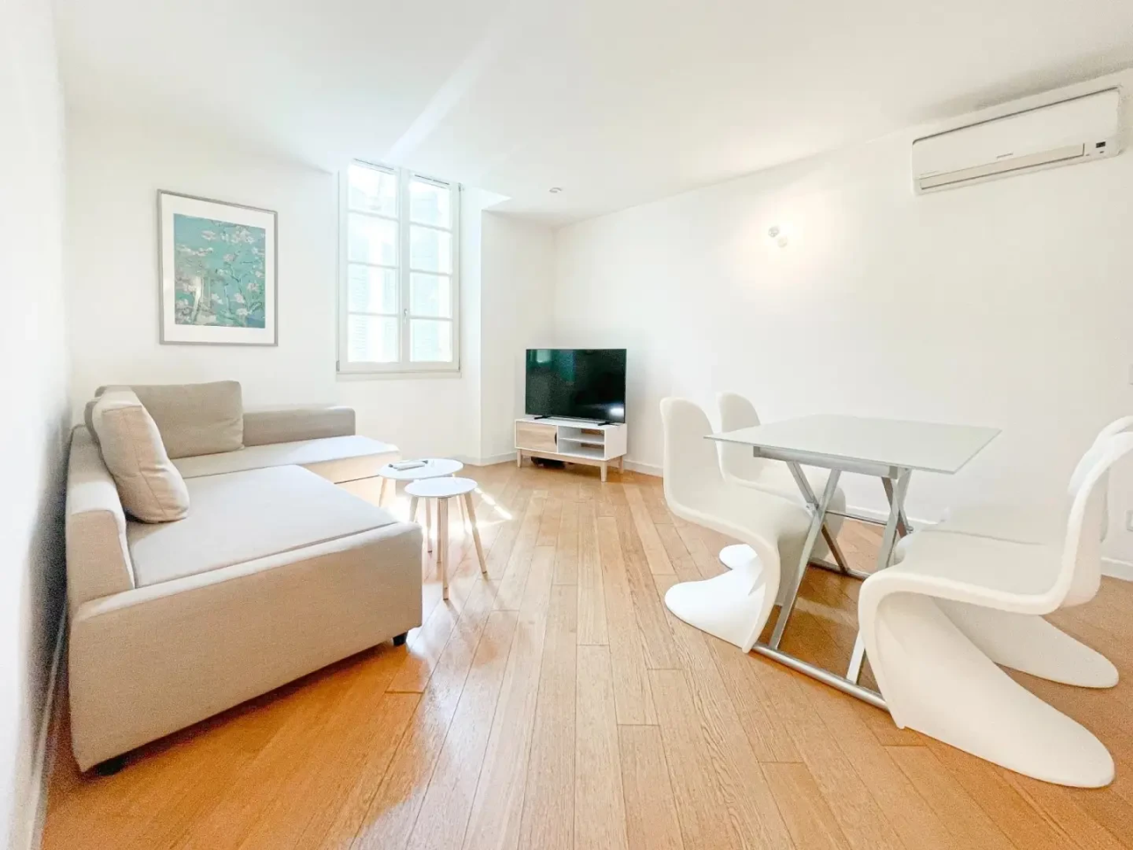 Квартира в Каннах, Франция, 40 м² - фото 1
