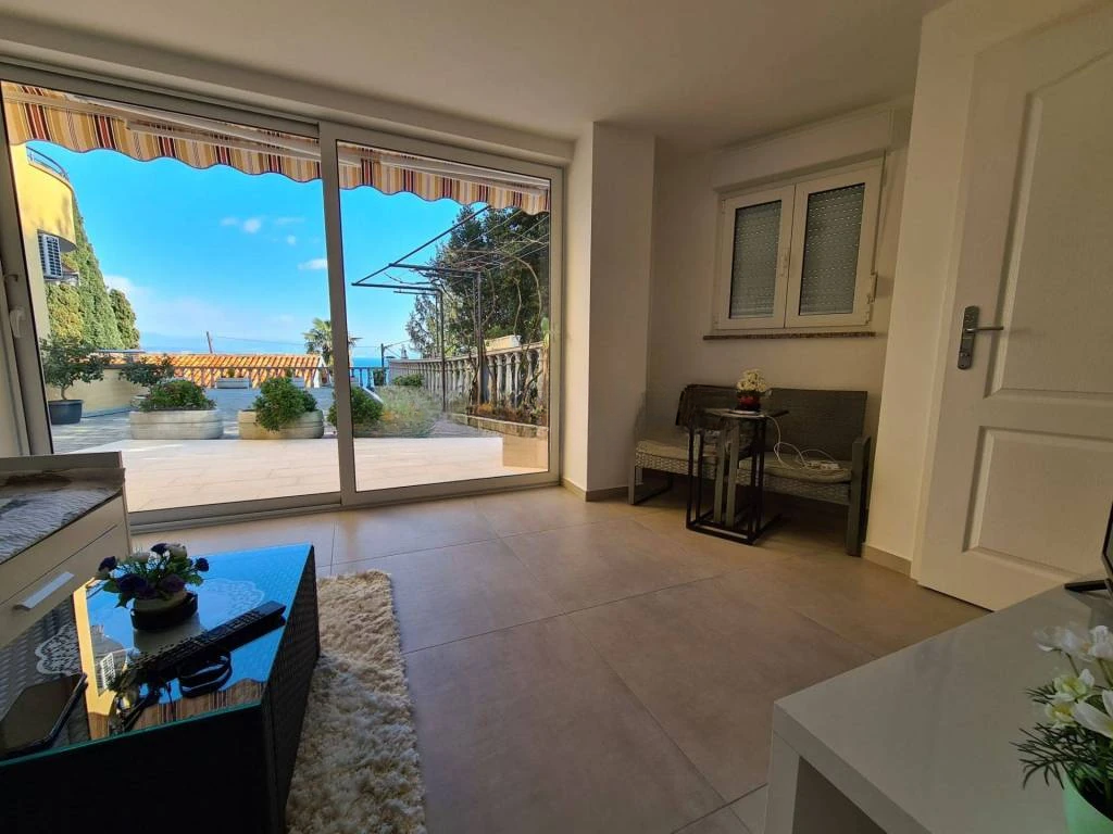 Квартира в Опатии, Хорватия, 30 м² - фото 1
