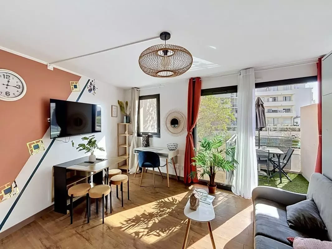 Квартира в Каннах, Франция, 28 м² - фото 1