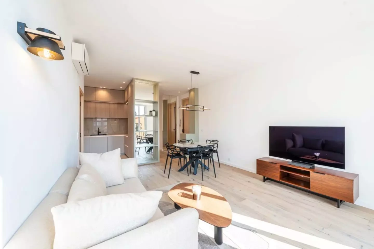 Квартира в Каннах, Франция, 85 м² - фото 2