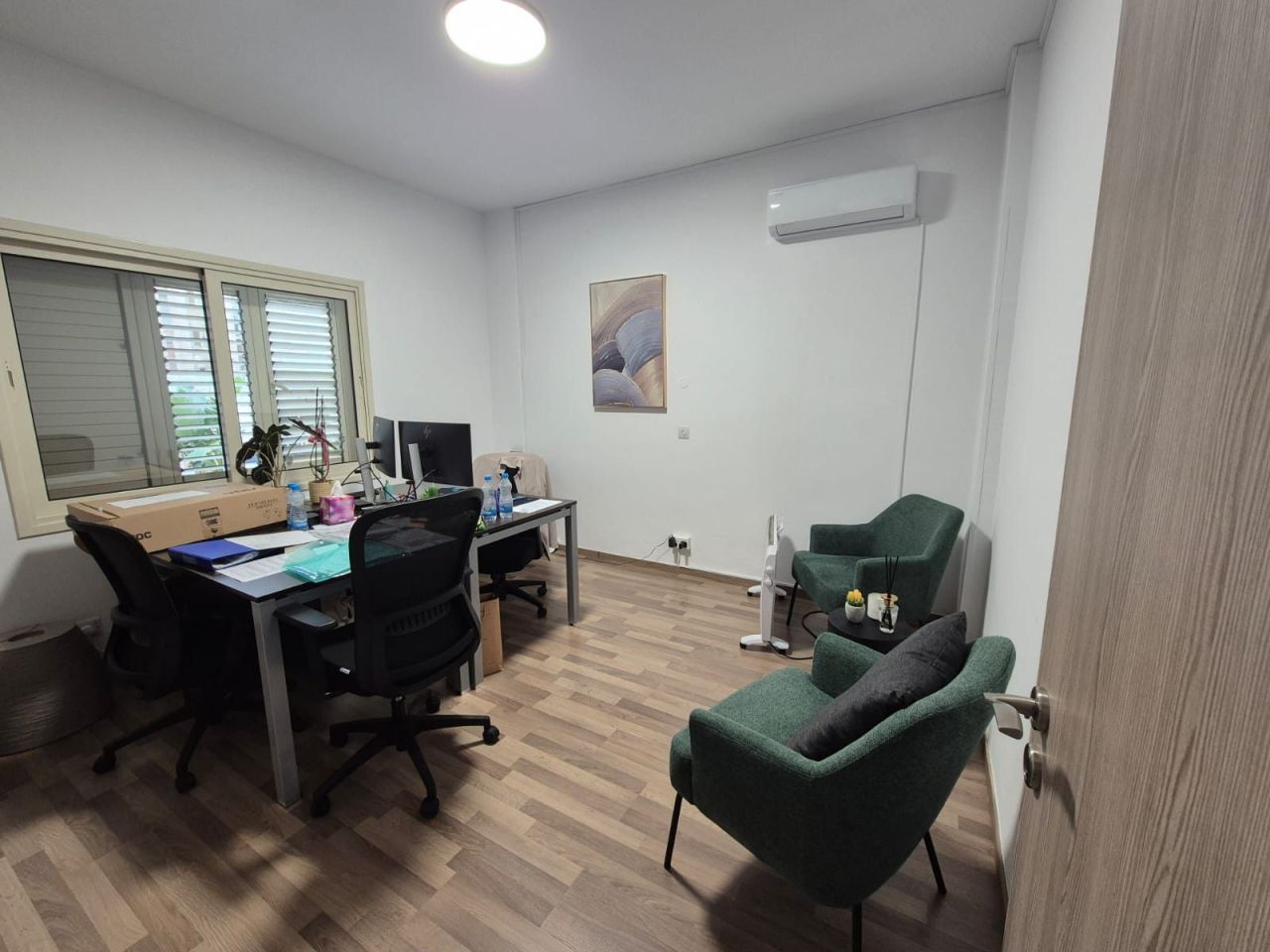 Офис Agia Zoni, Кипр, 100 м² - фото 2