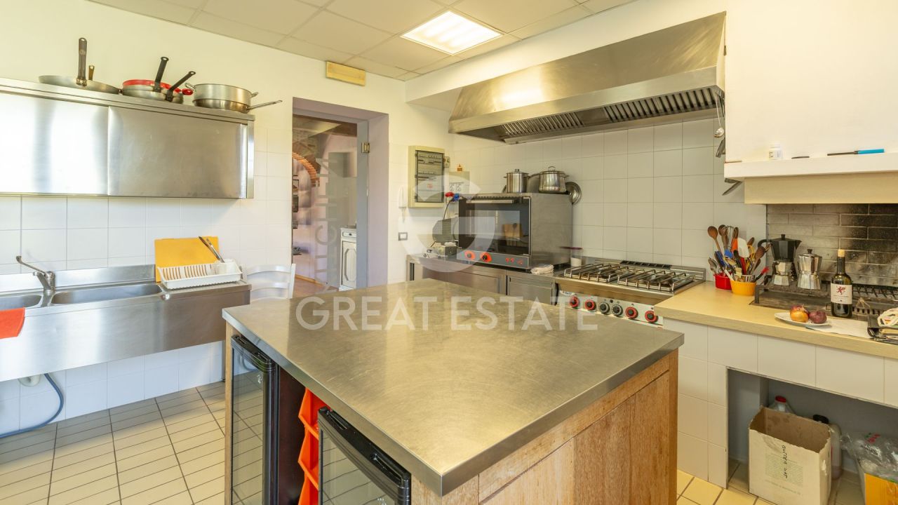 Дом в Монтегаббьоне, Италия, 1 071.1 м² - фото 15
