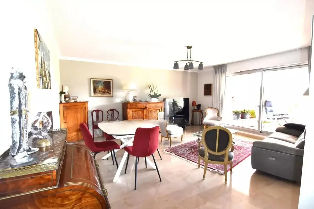Квартира в Каннах, Франция, 95 м² - фото 2
