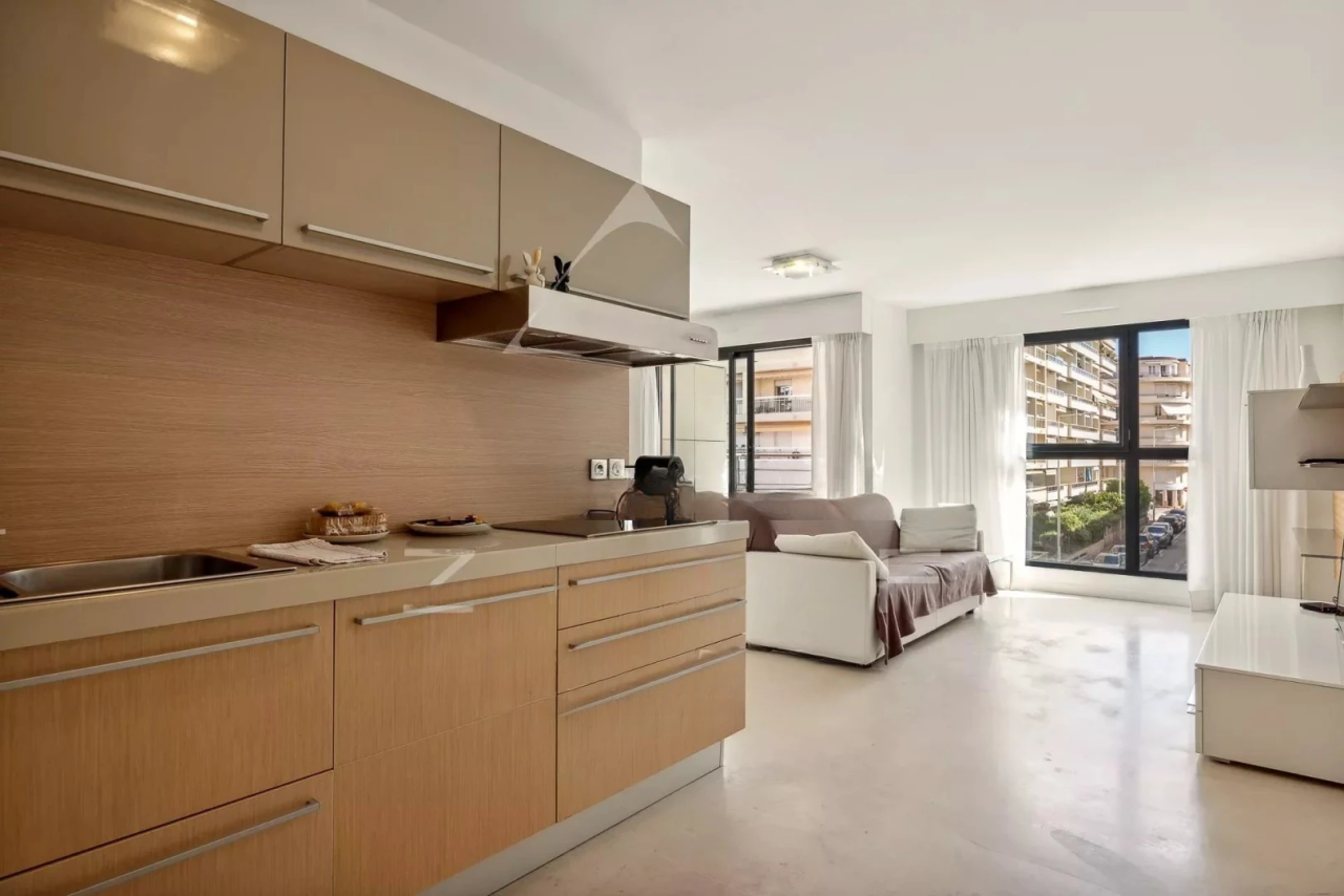 Квартира в Каннах, Франция, 54 м² - фото 2