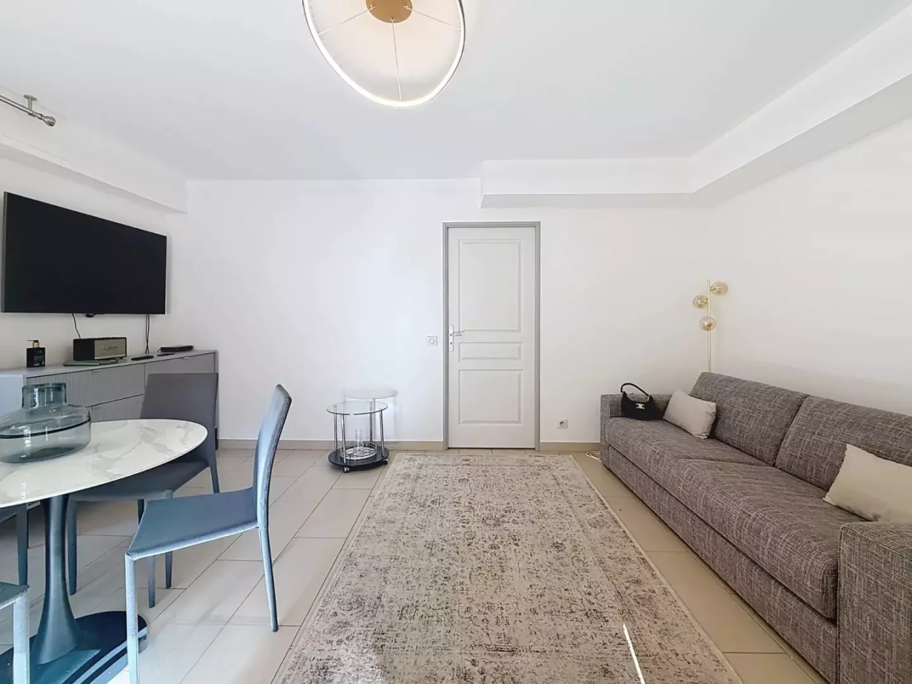 Квартира в Каннах, Франция, 40 м² - фото 2