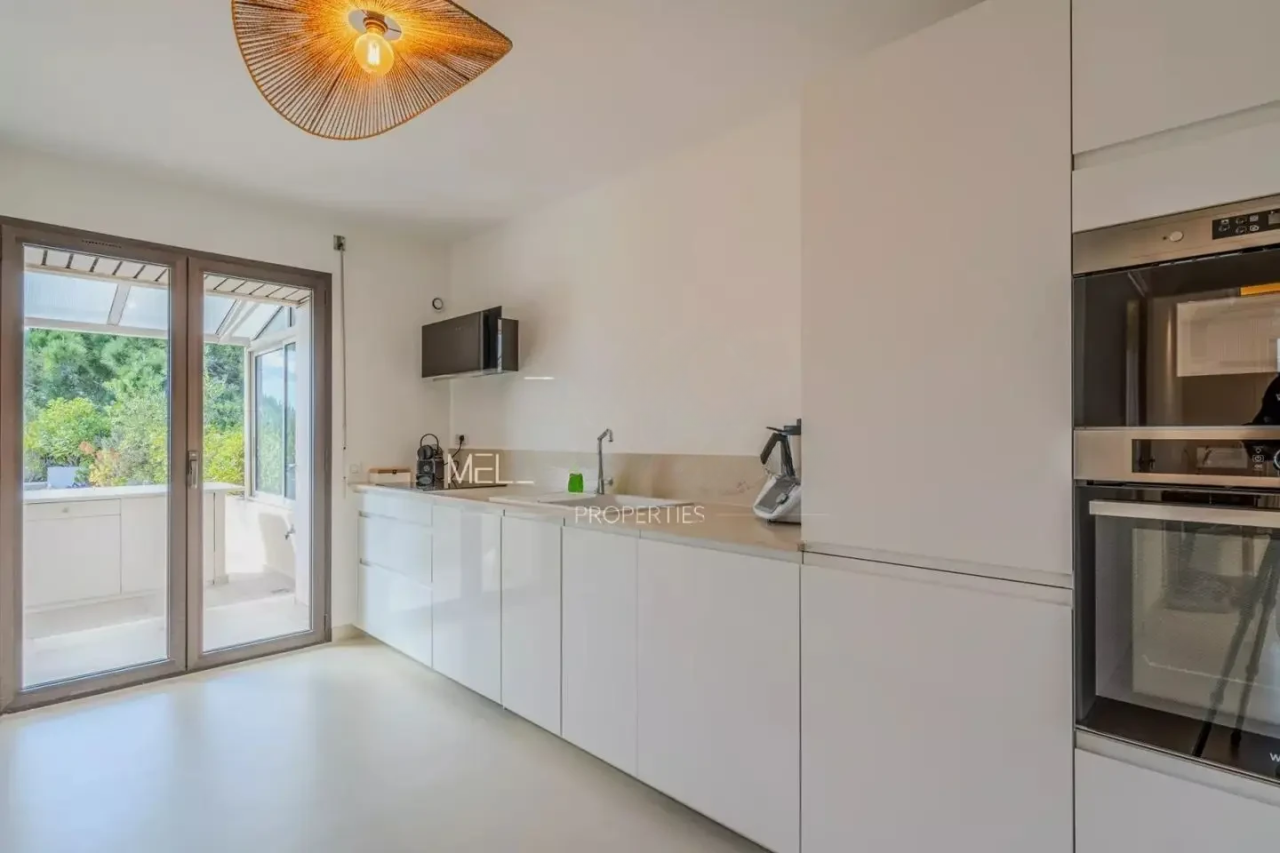 Квартира в Каннах, Франция, 107 м² - фото 9