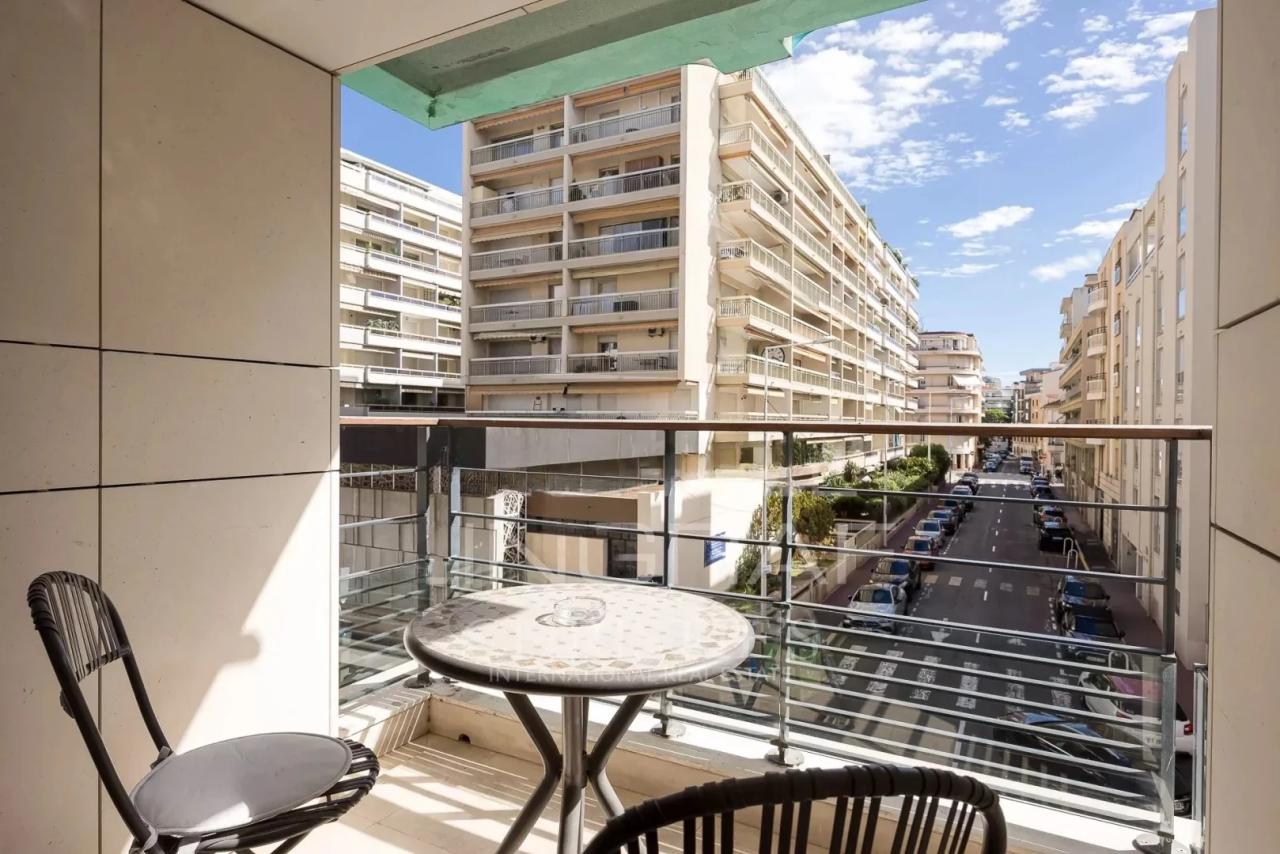 Квартира в Каннах, Франция, 87 м² - фото 11
