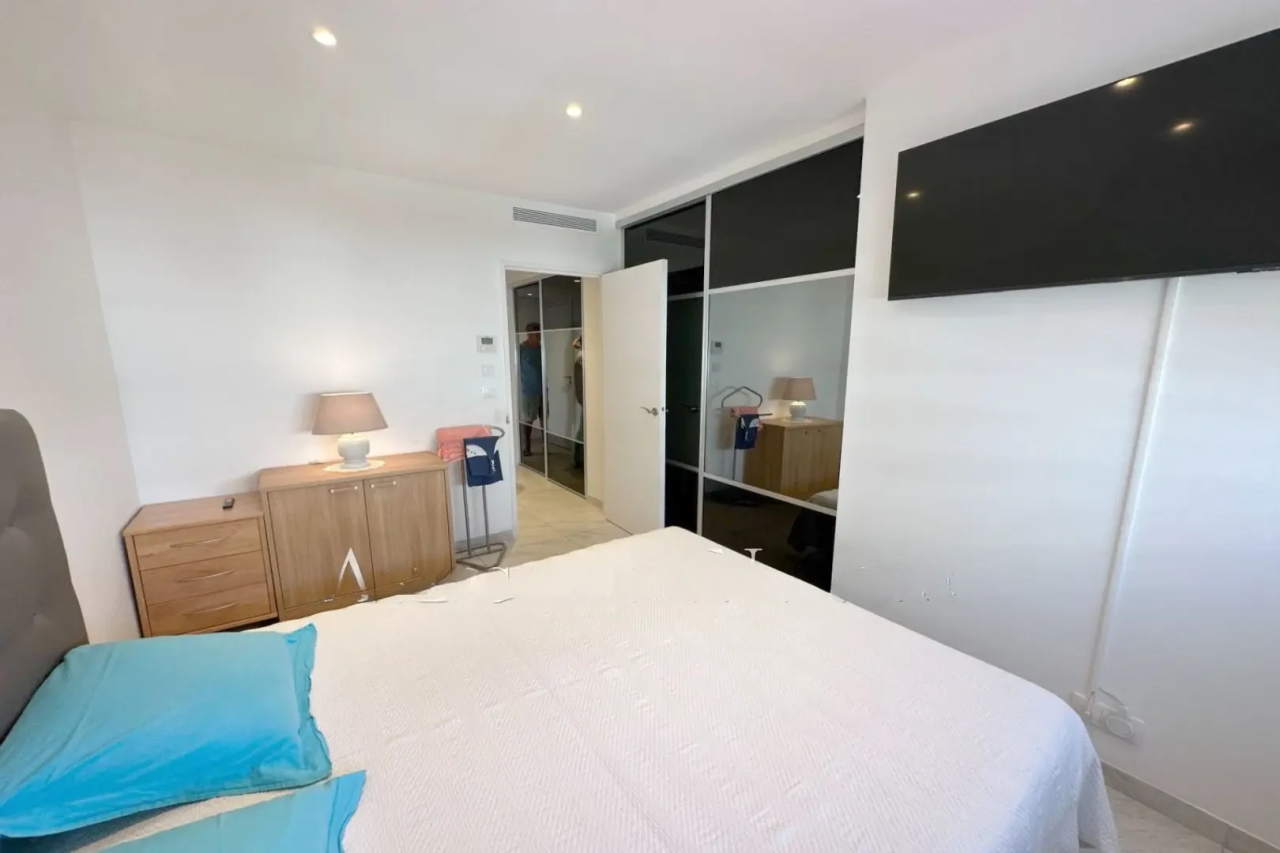 Квартира в Каннах, Франция, 70 м² - фото 18