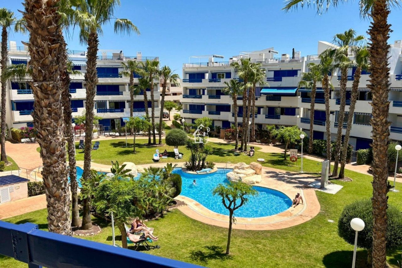 Апартаменты в Ориуэла Коста, Испания, 70 м² - фото 1