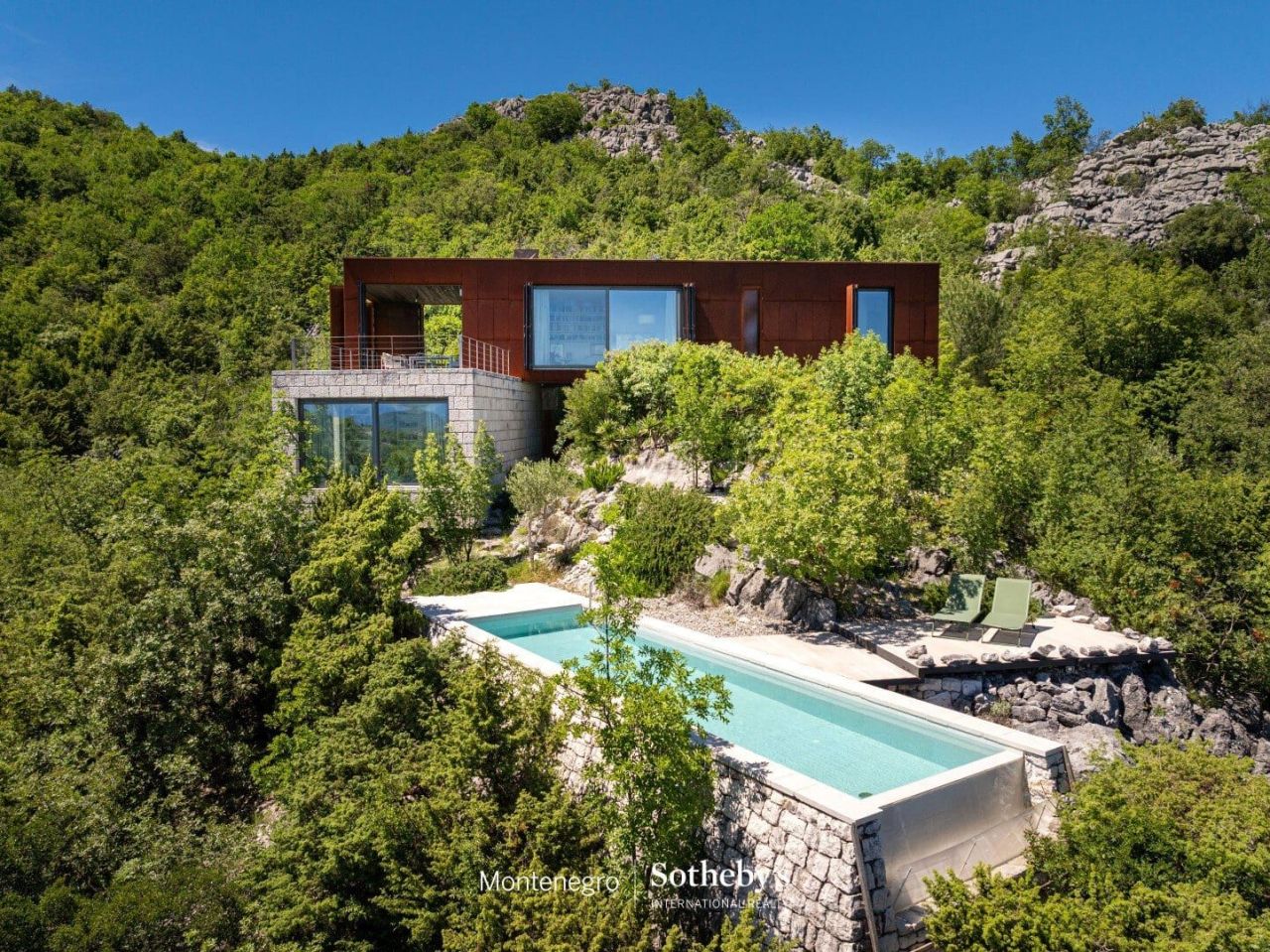 Вилла в Цетине, Черногория, 250 м² - фото 2