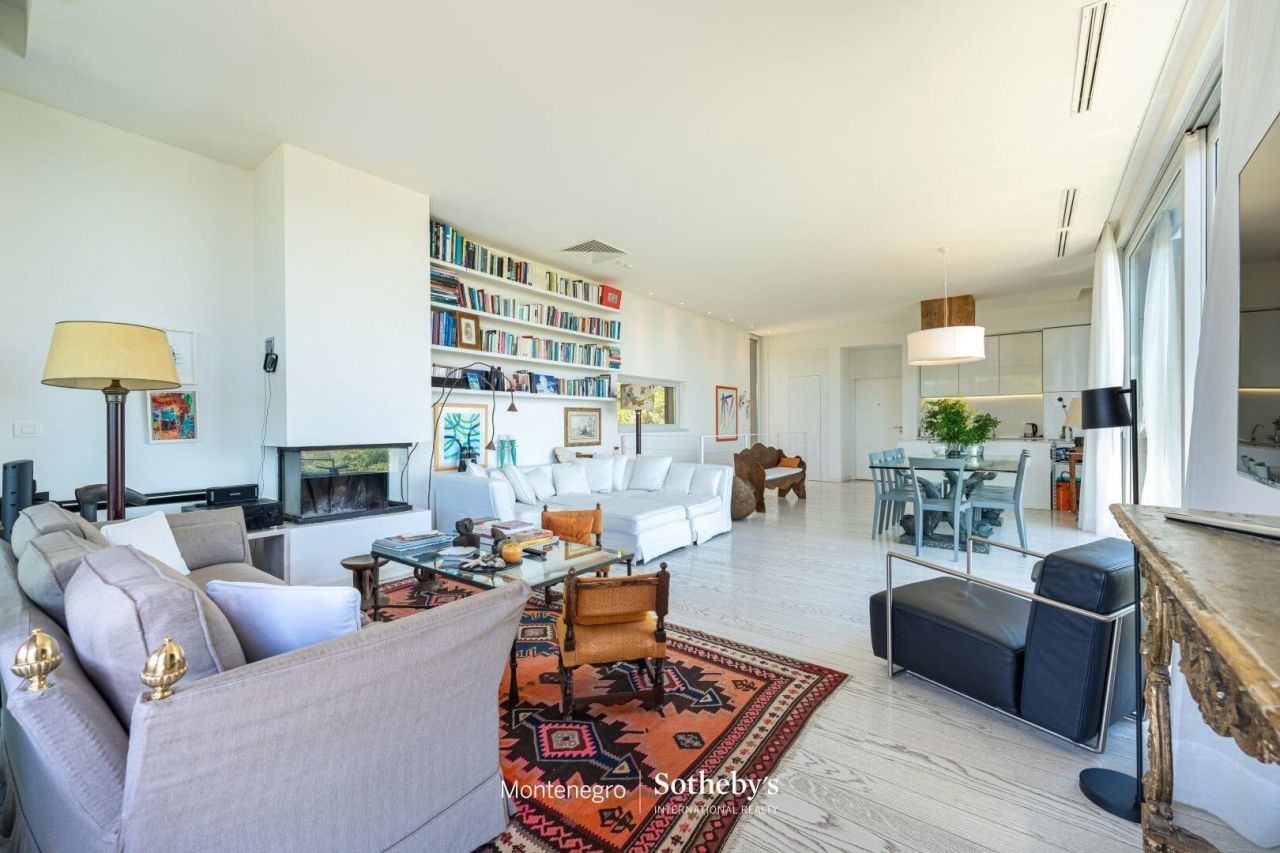 Вилла в Цетине, Черногория, 250 м² - фото 5