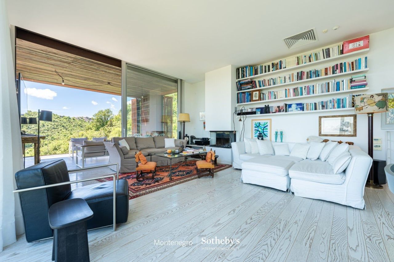 Вилла в Цетине, Черногория, 250 м² - фото 11