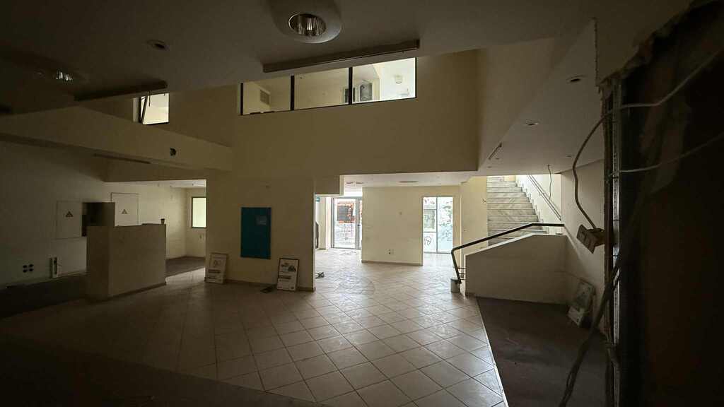 Коммерческая недвижимость в Афинах, Греция, 1 100 м² - фото 2