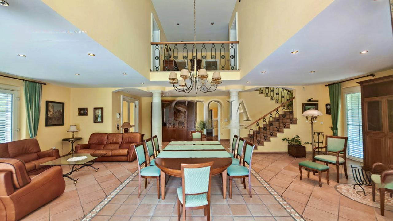Дом в Любляне, Словения, 460 м² - фото 4