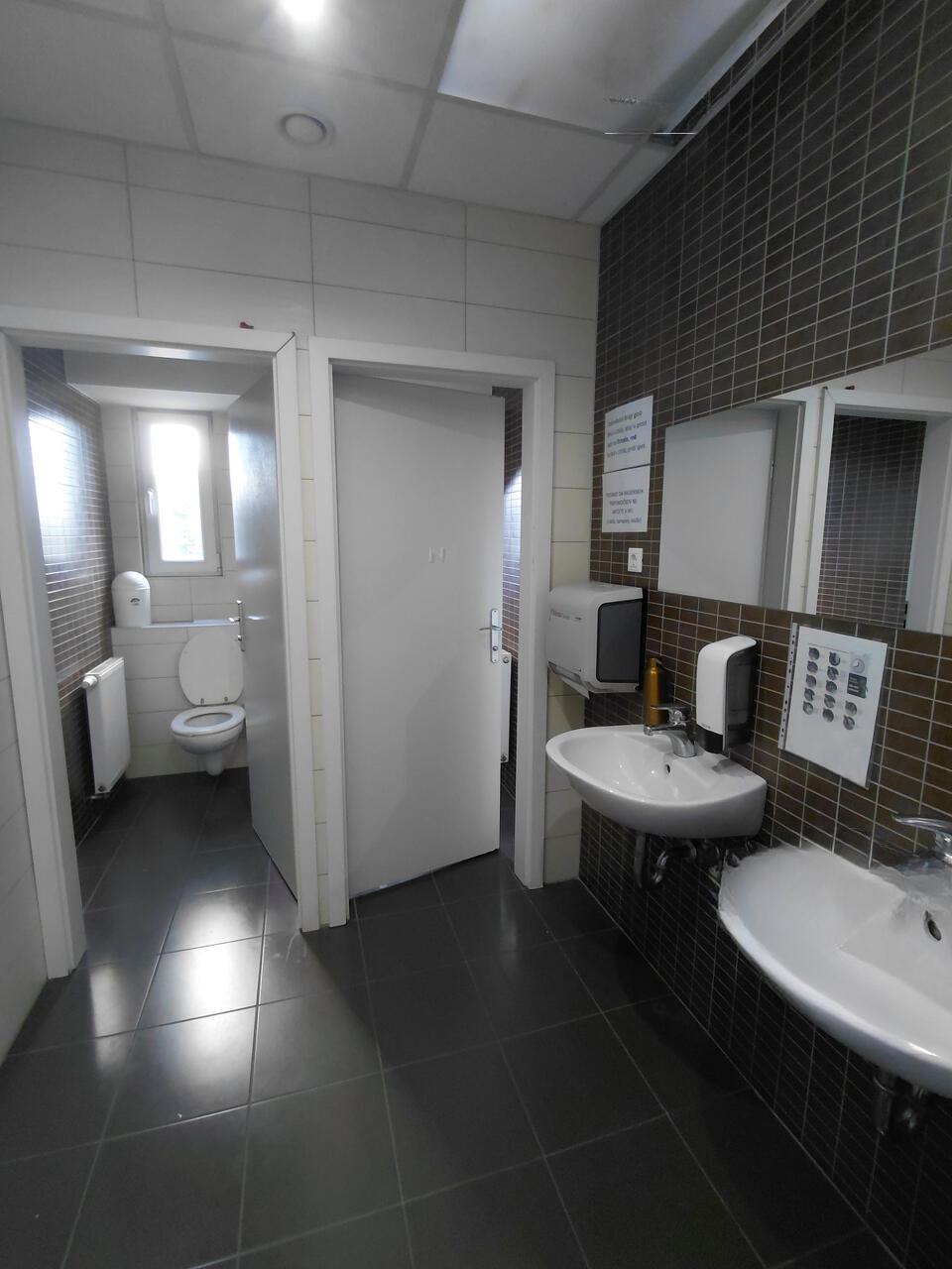 Офис в Любляне, Словения, 24 м² - фото 5