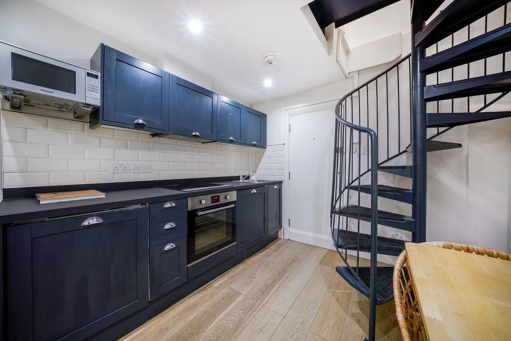 Квартира в Лондоне, Великобритания, 30 м² - фото 9
