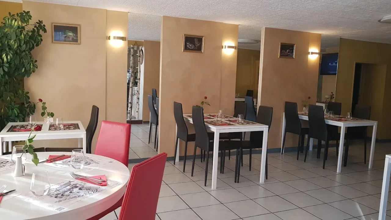 Кафе, ресторан в Дижоне, Франция, 180 м² - фото 10