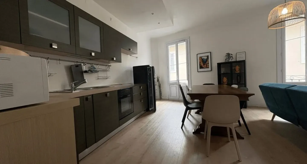 Квартира в Каннах, Франция, 87 м² - фото 2