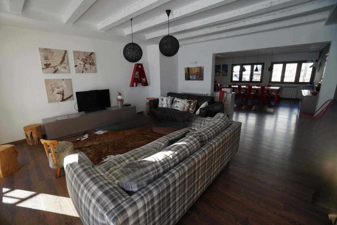 Квартира в Пас-де-ла-Касе, Андорра, 245 м² - фото 2