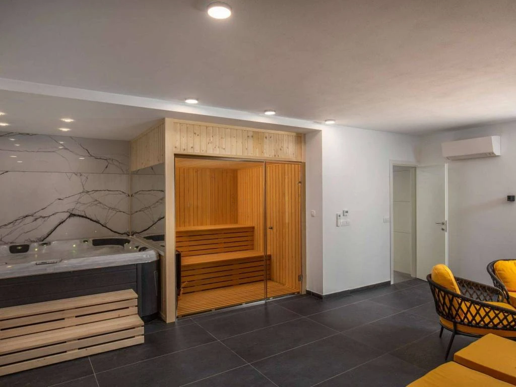 Дом в Опатии, Хорватия, 225 м² - фото 18