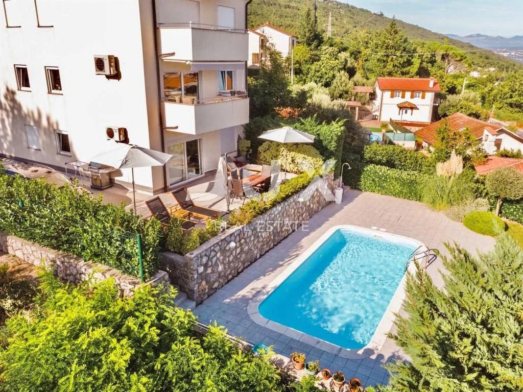 Квартира в Опатии, Хорватия, 70 м² - фото 1