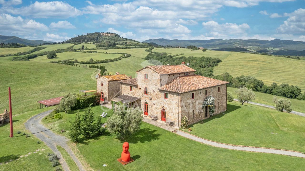 Дом в Монтекатини-Валь-ди-Чечина, Италия, 1 000 м² - фото 5