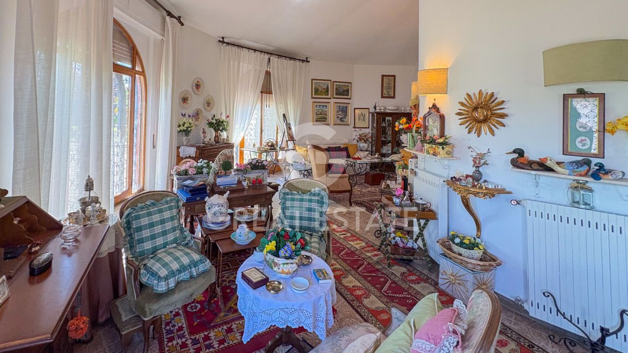 Вилла в Кьюси, Италия, 238.6 м² - фото 12