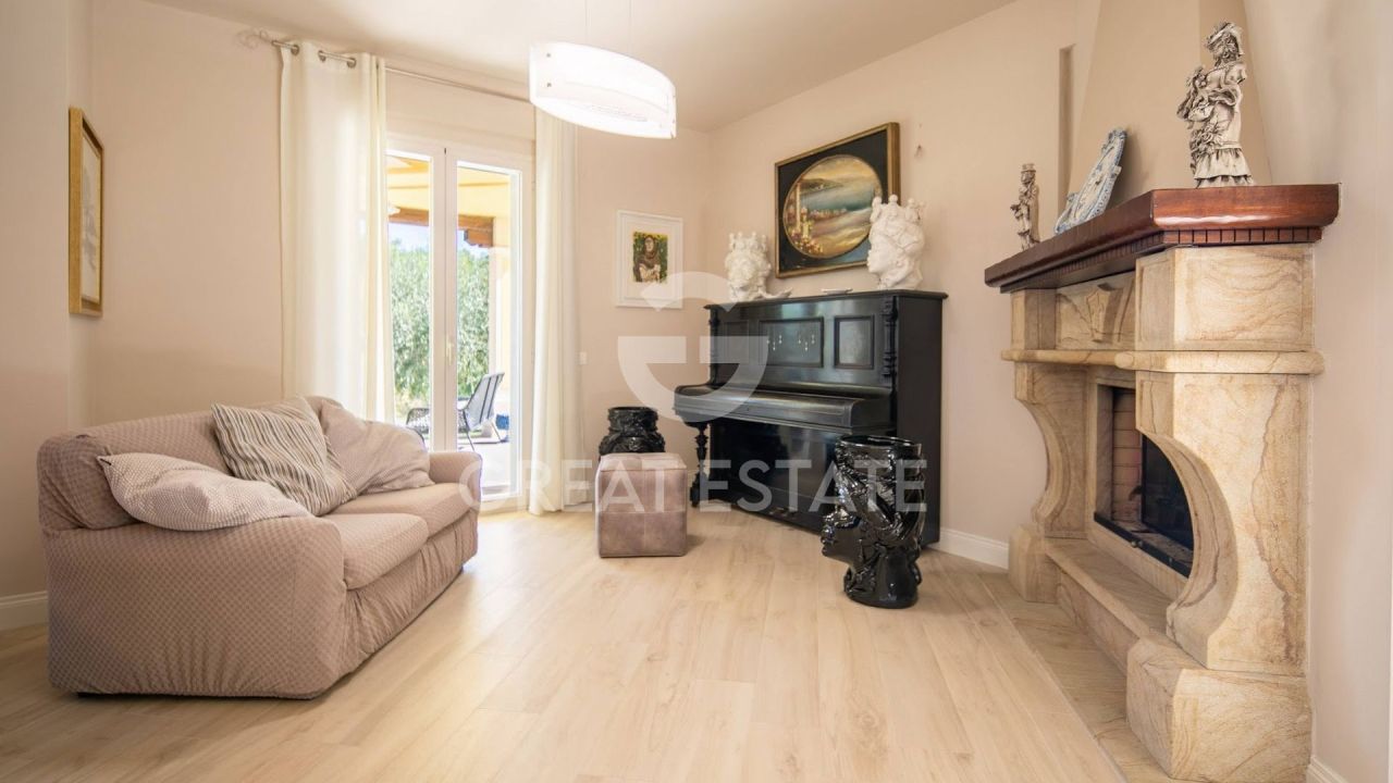 Дом в Кортоне, Италия, 298 м² - фото 12