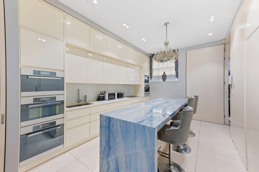 Квартира в Лондоне, Великобритания, 287 м² - фото 17