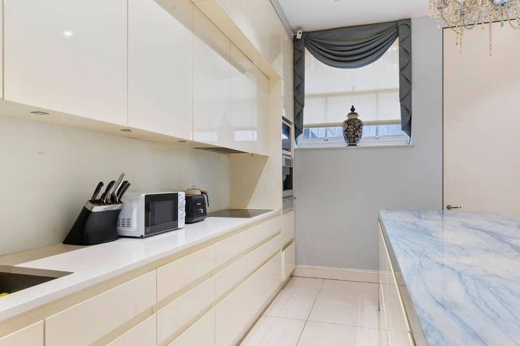Квартира в Лондоне, Великобритания, 287 м² - фото 19