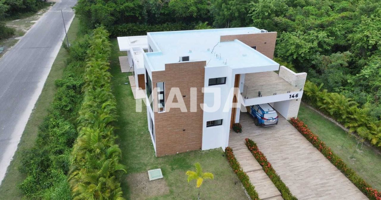 Дом в Ла-Романе, Доминиканская Республика, 257 м² - фото 1