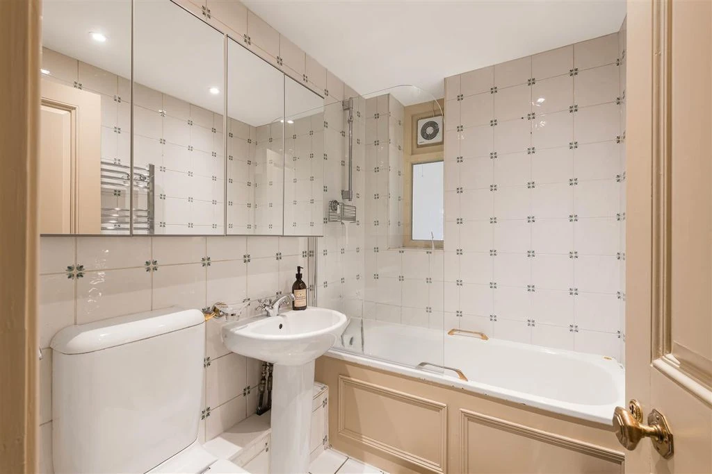 Квартира в Лондоне, Великобритания, 84 м² - фото 2