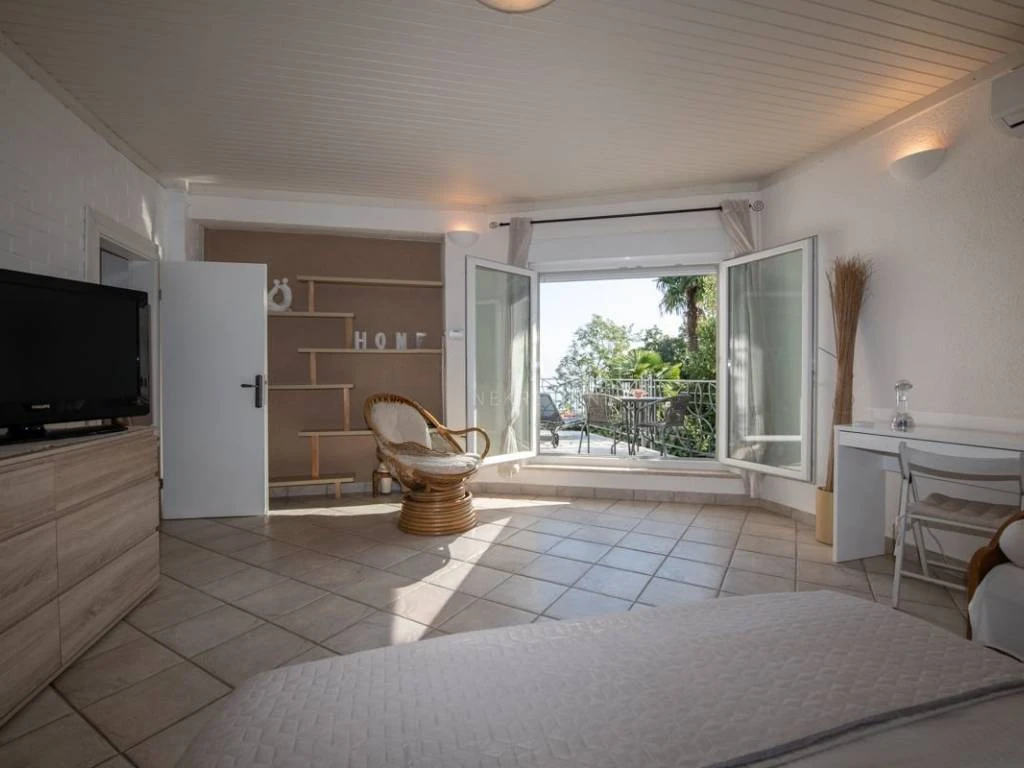 Квартира в Опатии, Хорватия, 140 м² - фото 1