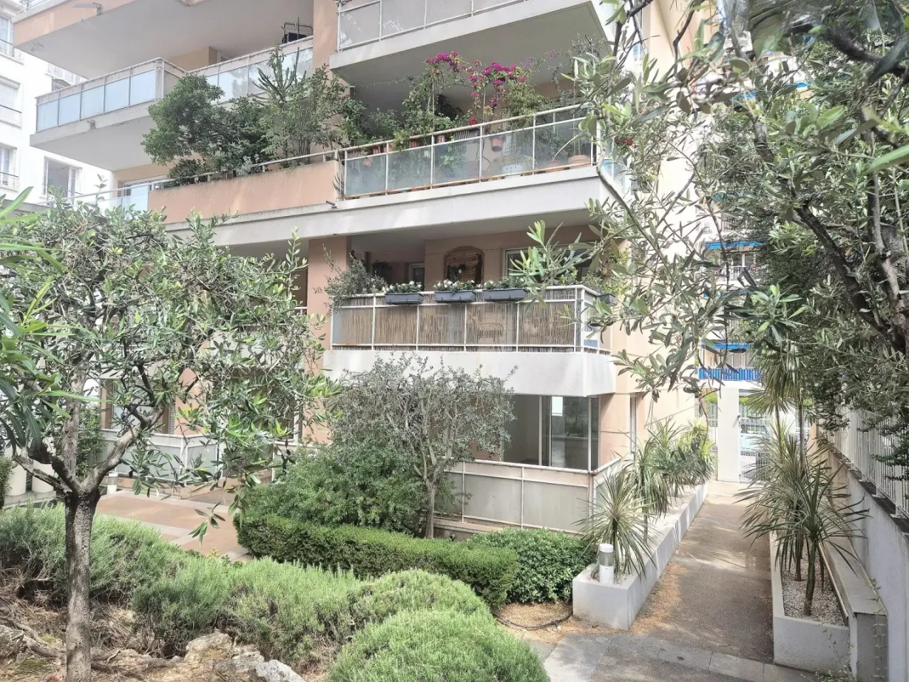 Квартира в Каннах, Франция, 60 м² - фото 1