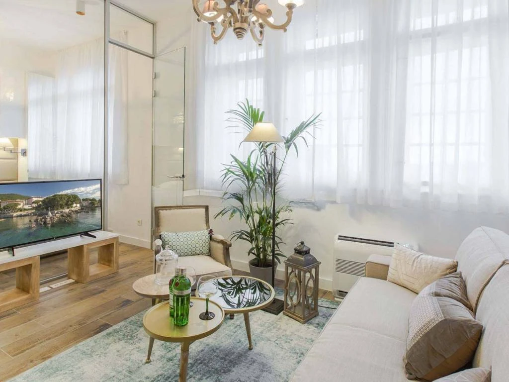Квартира в Опатии, Хорватия, 200 м² - фото 1