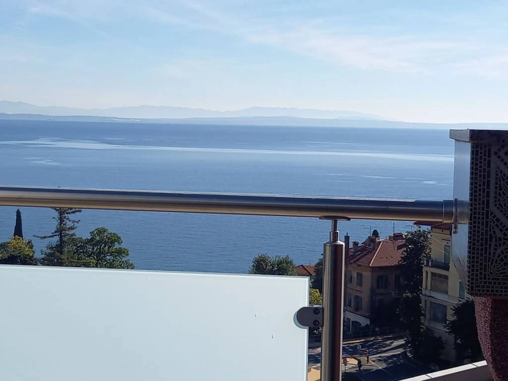 Квартира в Опатии, Хорватия, 100 м² - фото 1